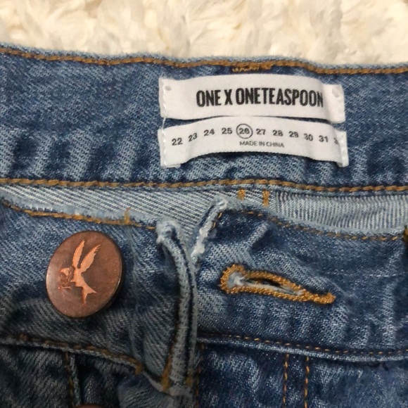 OneTeaspoon Jean shorts - Picture 2 of 6